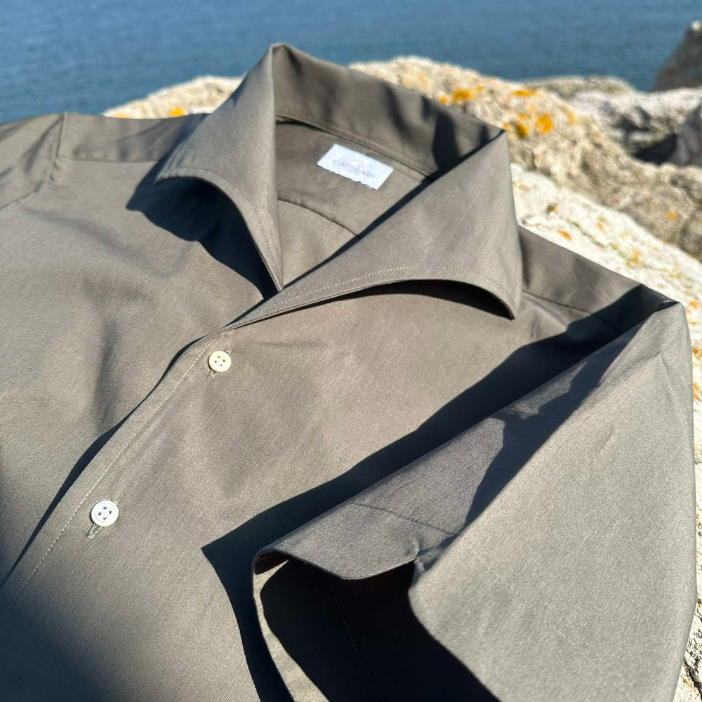 Amalfi 2 one-piece collar