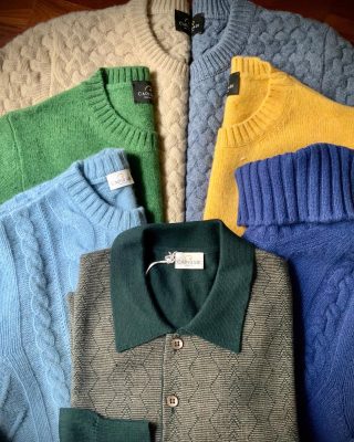 ‼️ FLASH PROMO ‼️
Only for 2 days, 50% off on selected knitwear items (wool and cashmere)
Don’t miss it!!
Shop via link in bio

#Capirari #menswear #detail #promo #knitwear #polo #wool #cashmere #shetland #geelong #madeinItaly